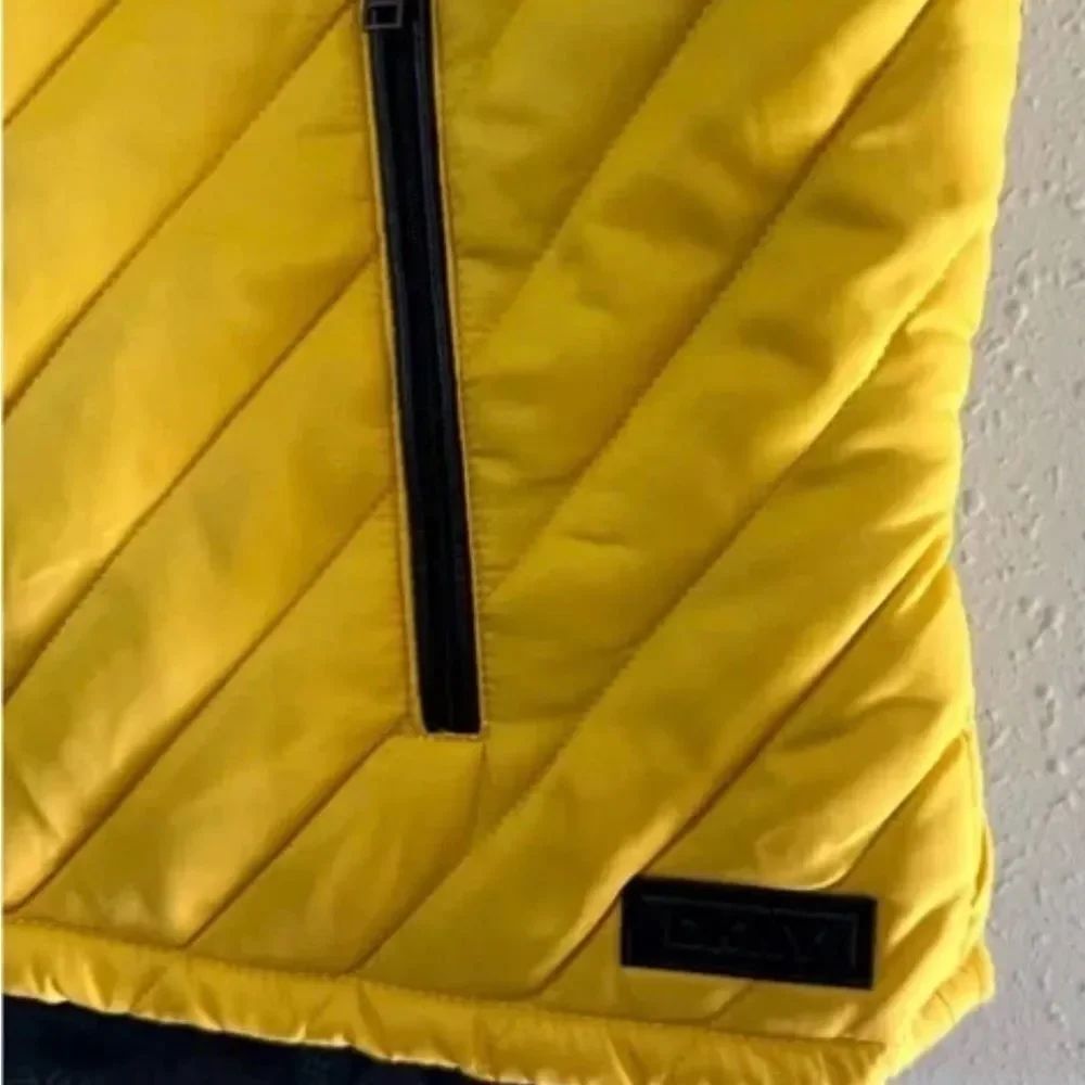 DKNY SZ M Men's Quilted Yellow Black Puffer Vest DK34VT1808 $108 - Picture 7 of 7